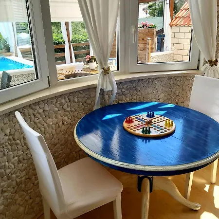Kale Apartman Slatine